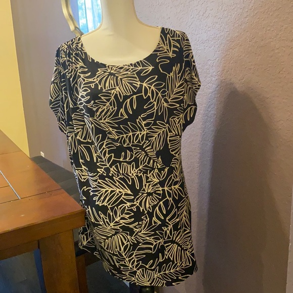 NEW W TAG!  Lovely Lane Bryant Simply Chic Blouse - Picture 2 of 10